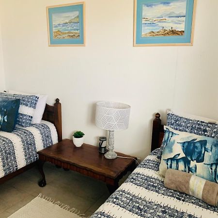 Pebble Moon Holiday Flat Странд Экстерьер фото