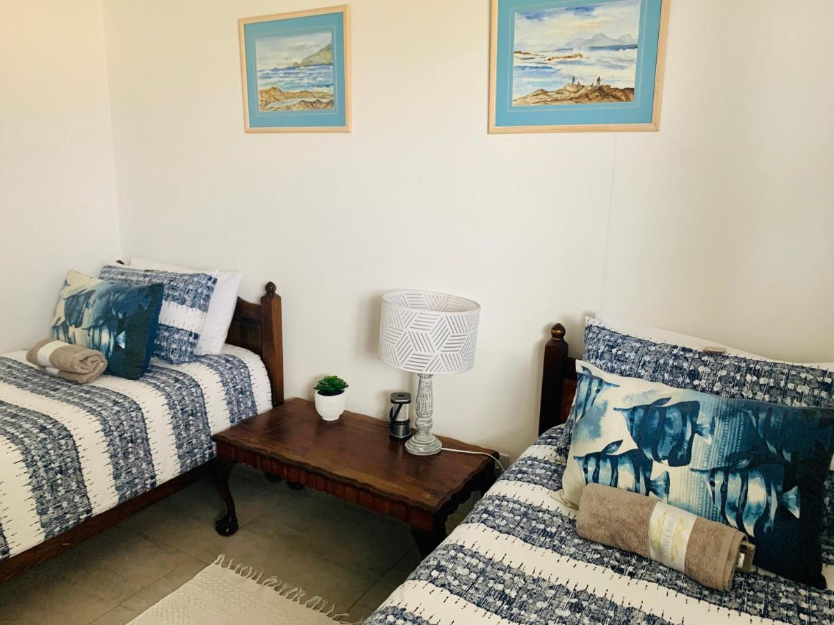 Pebble Moon Holiday Flat Странд Экстерьер фото